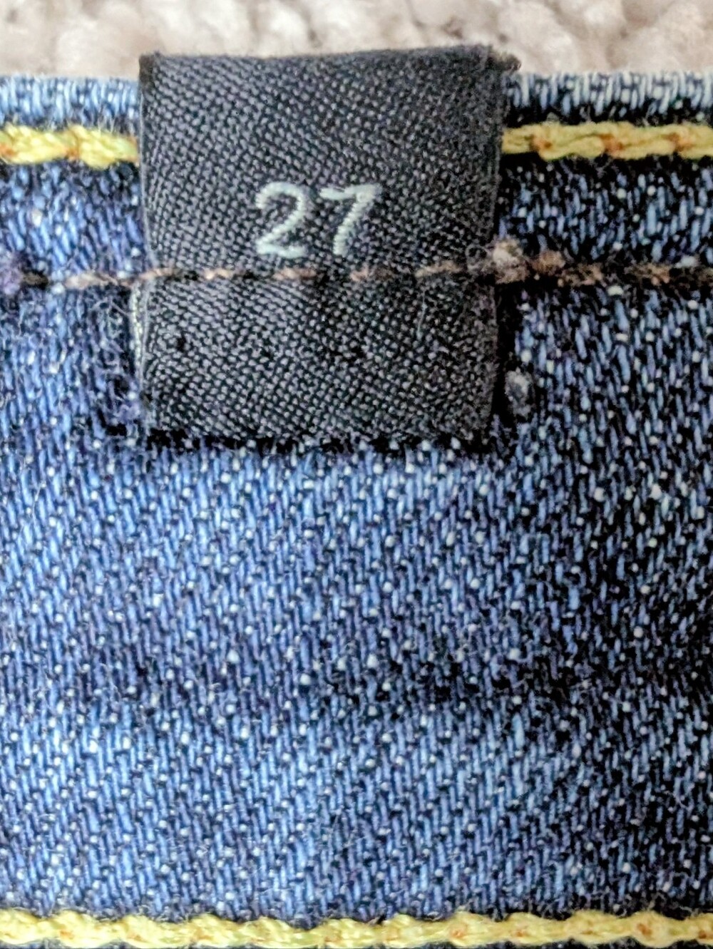 Citizens of Humanity Low Rise Denim Cuffed Shorts Size 27 - Picture 8 of 15